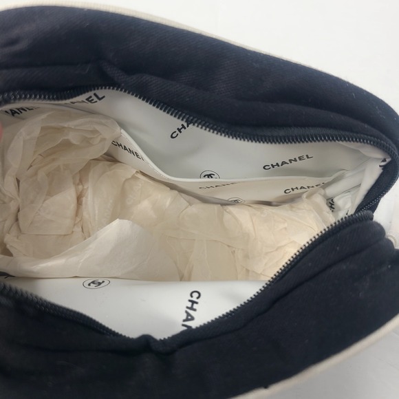 Vintage Chanel Makeup Cosmetic Travel Bag Pouch Black Fabric - Picture 6 of 6